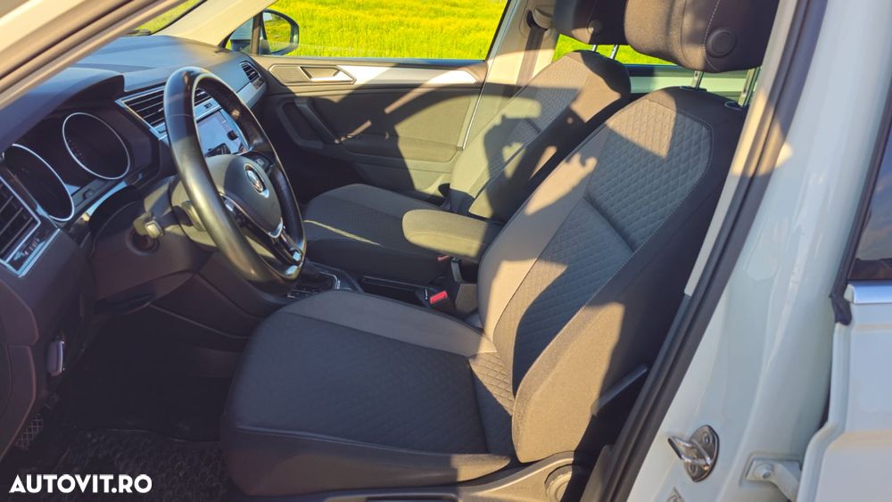 Volkswagen Tiguan 2.0 TDI 4Mot DSG Comfortline - 9