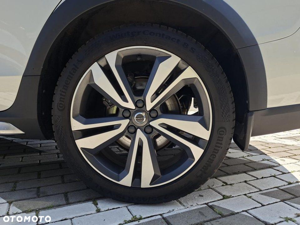 Volvo V60 Cross Country - 9