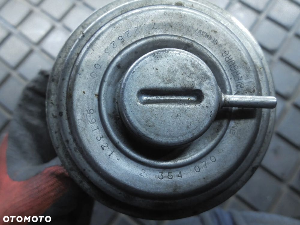 ZAWÓR EGR BMW E46 LIFT 2.0 D 2354070 - 2