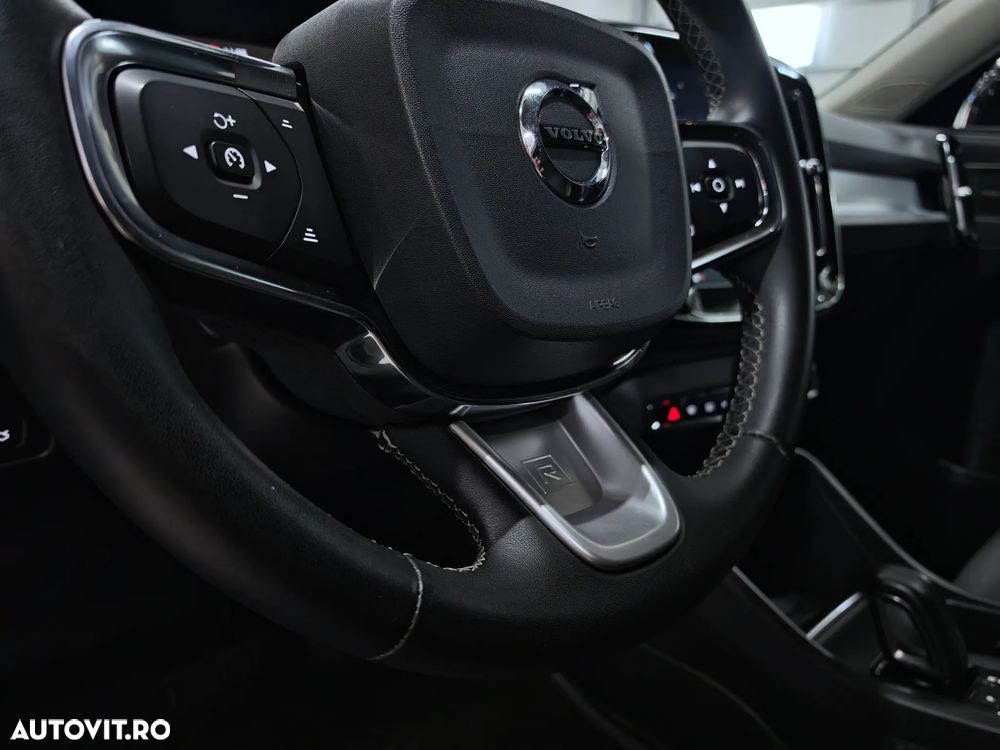 Volvo XC 40 T4 R-Design - 24