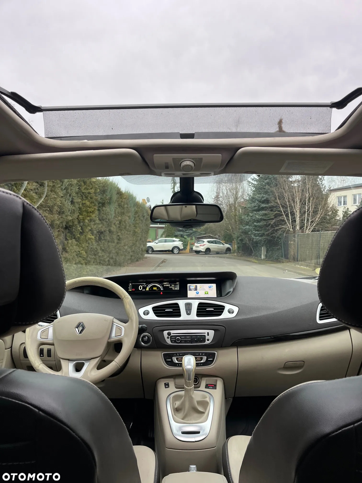 Renault Scenic dCi 150 FAP Luxe - 25