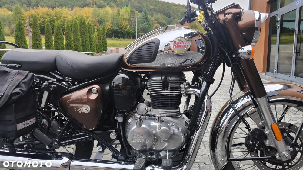 Royal Enfield Classic - 17