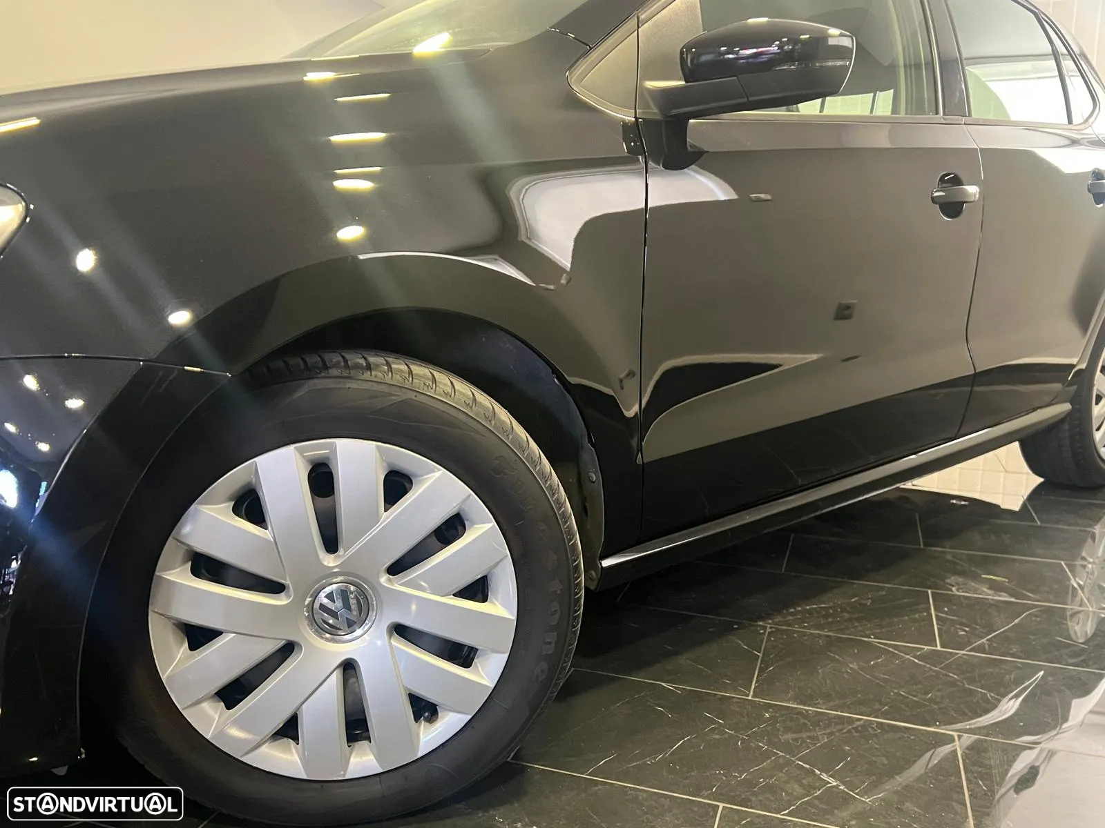 VW Polo 1.6 TDI Trendline BlueMotion - 17