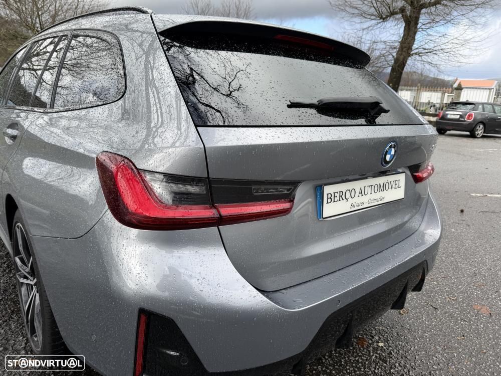 BMW 330 e Pack 50 anos M Auto - 14