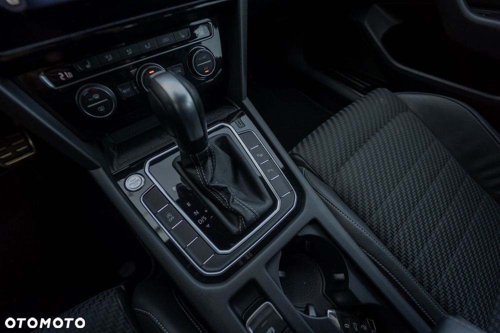 Volkswagen Passat Variant 2.0 TDI BMT Highline DSG - 23