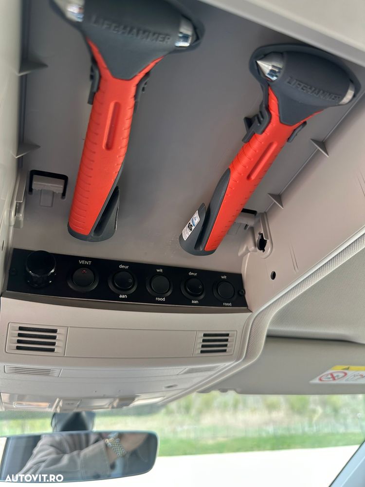 Volkswagen Touran 2.0 TDI DSG Comfortline - 13