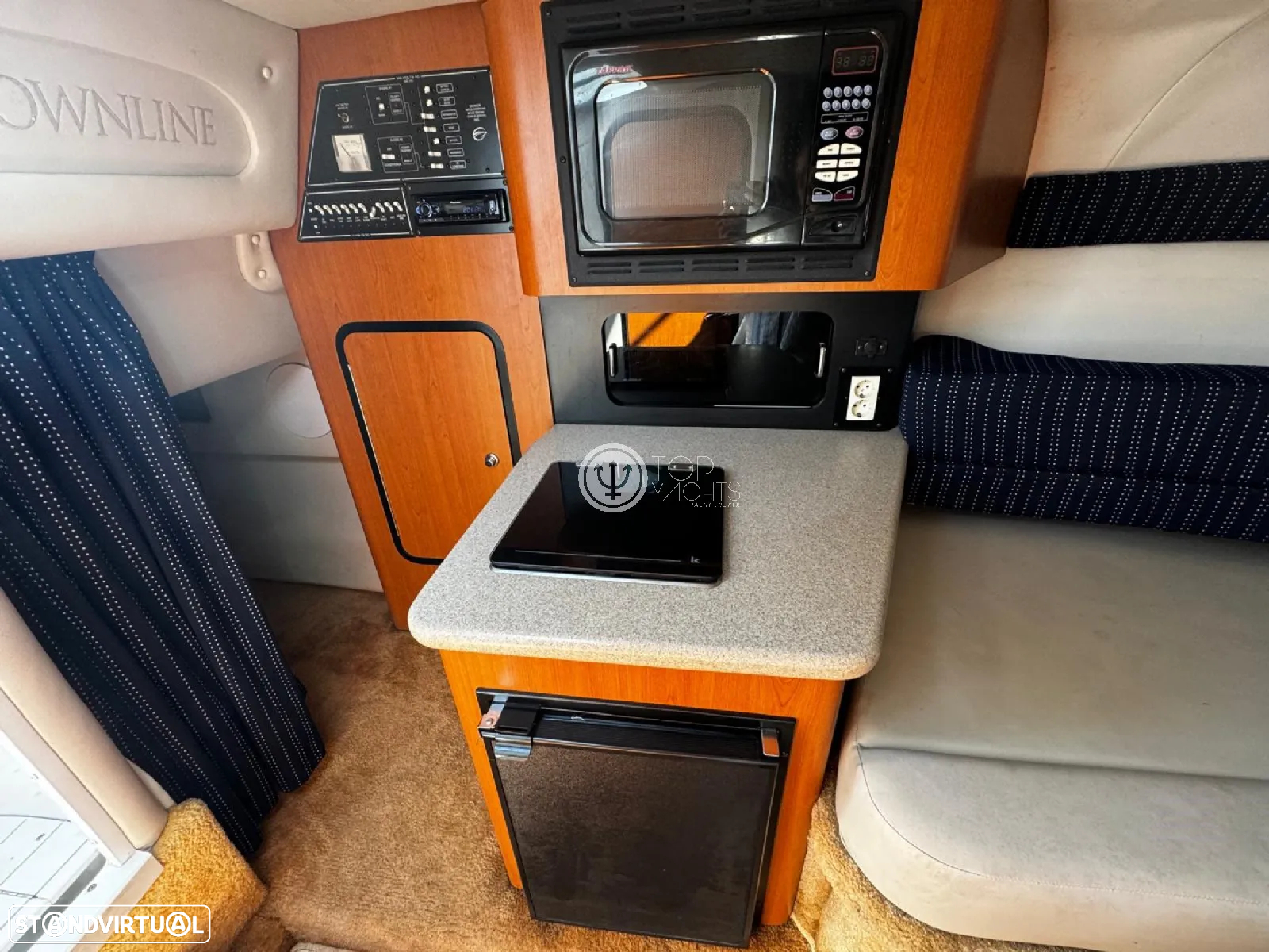 Crownline 315 SCR - 21