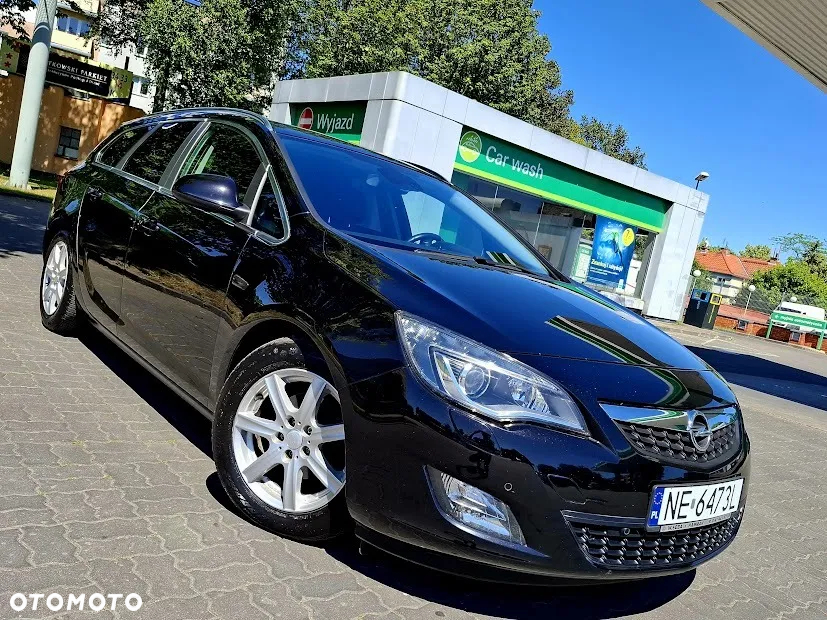 Opel Astra 1.4 Turbo Cosmo - 2
