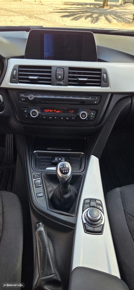 BMW 320 d DPF Edition Lifestyle - 14