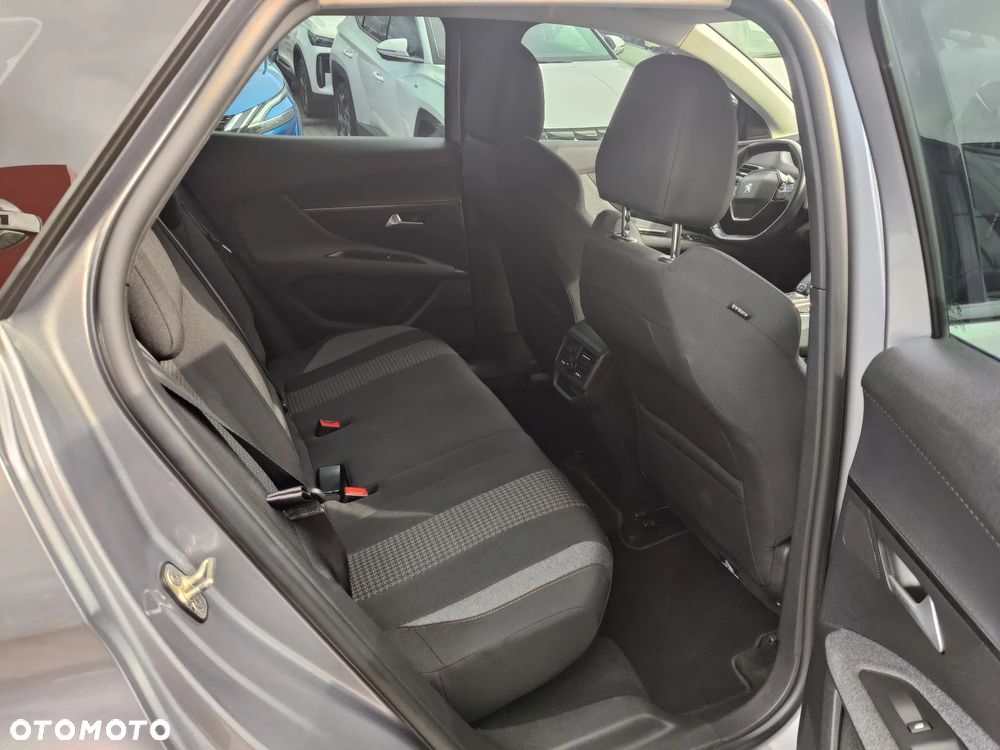 Peugeot 3008 1.2 PureTech GPF Active S&S EAT8 - 16