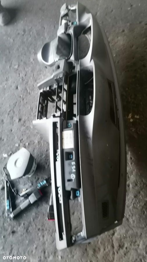 BMW 3 E91 11r LIFT DESKA ROZDZIELCZA AIRBAG NAPINACZE - 2
