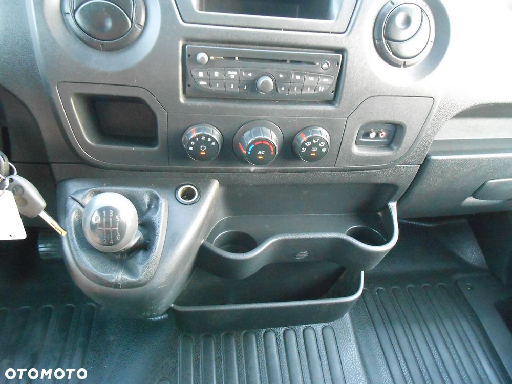 Renault Master - 10