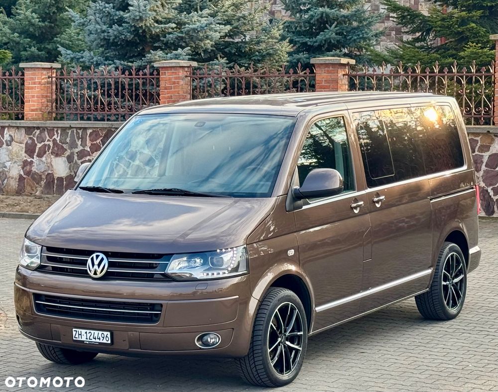 Volkswagen Multivan - 2