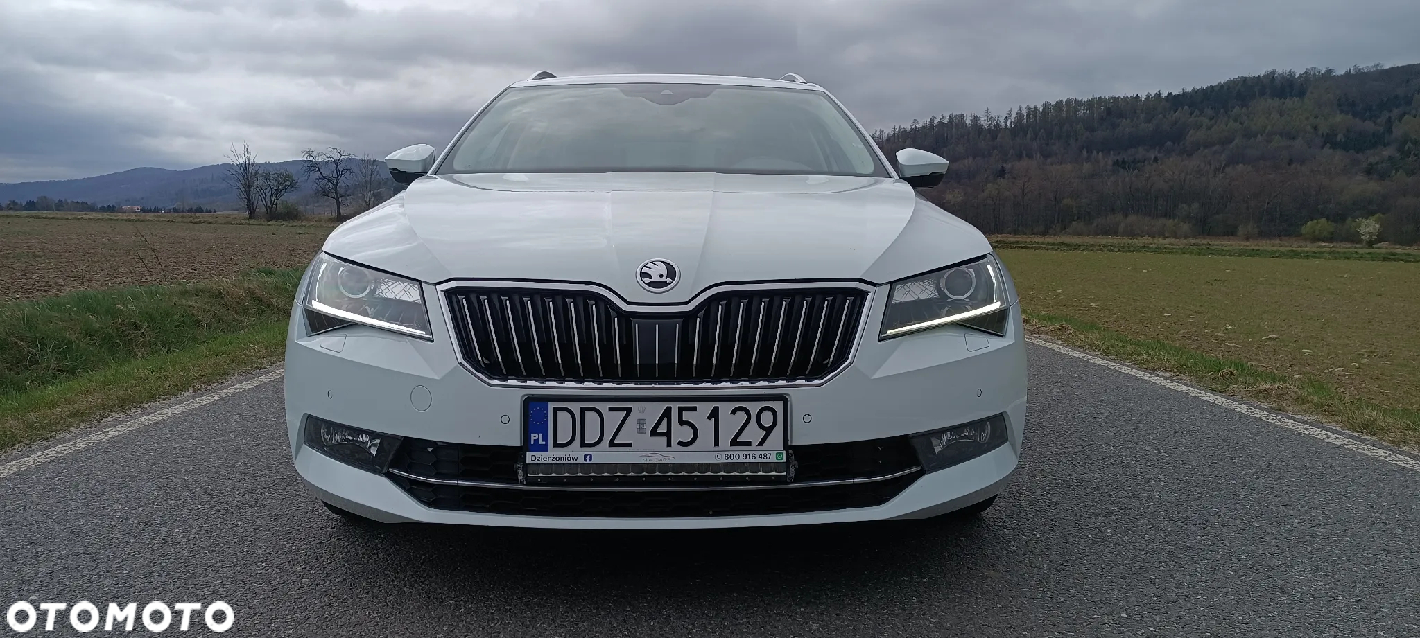 Skoda Superb Combi 2.0 TDI 4x4 DSG L&K - 2