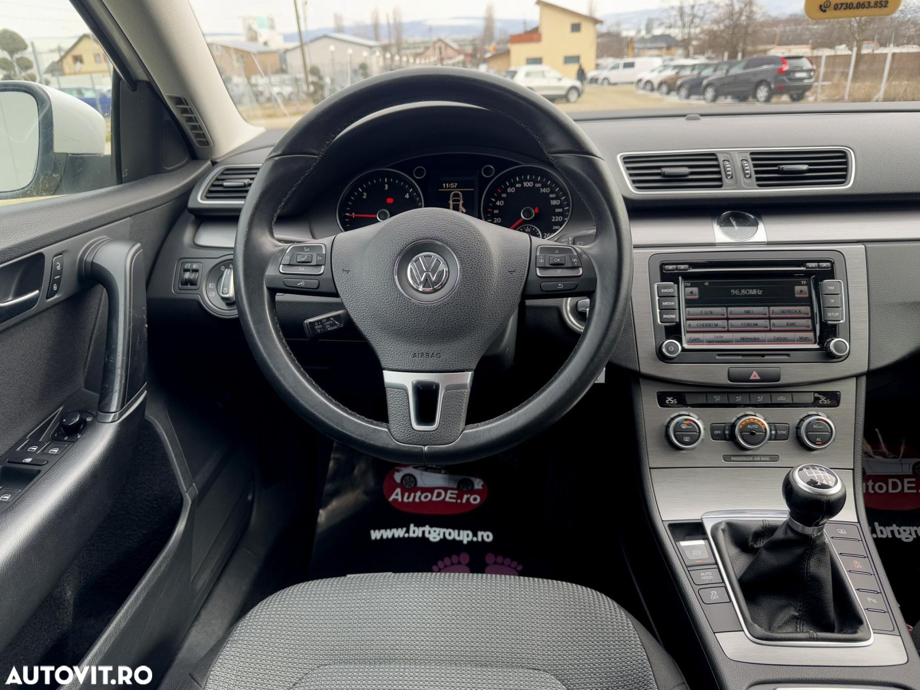 Volkswagen Passat - 9
