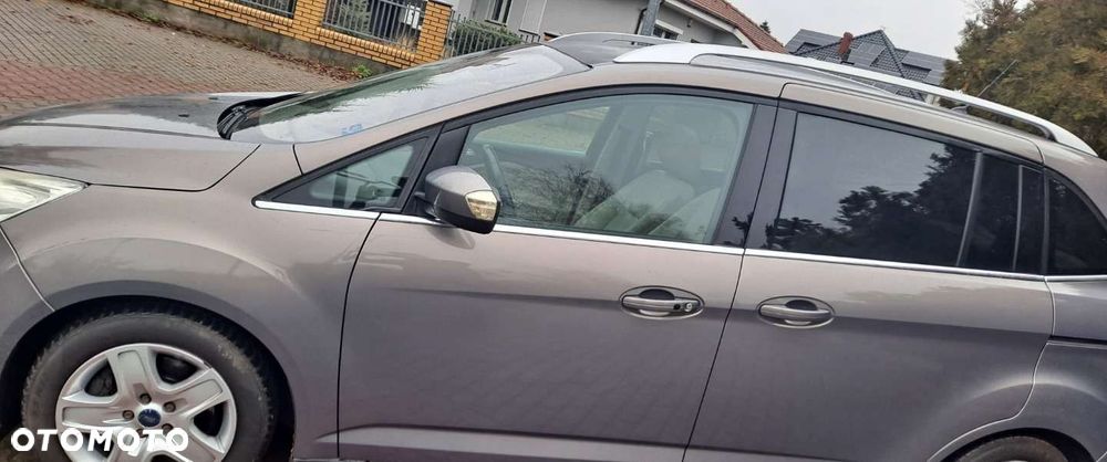 Ford Grand C-MAX - 3