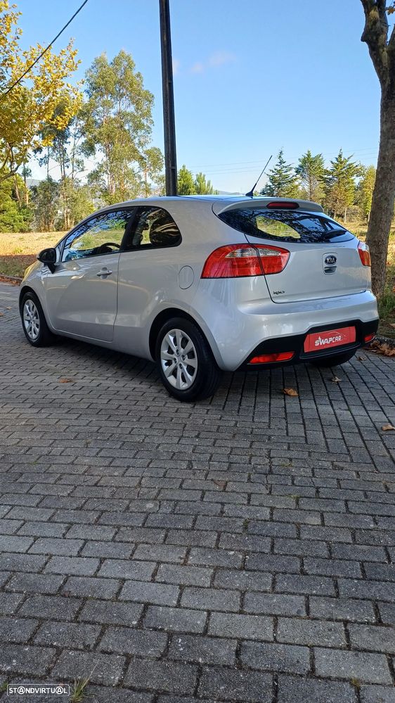 Kia Rio 1.2 CVVT TX AC+VE - 4