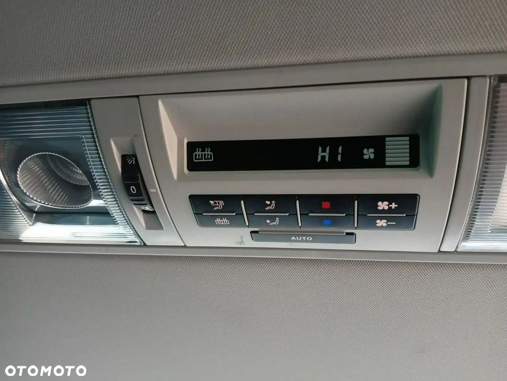 Volkswagen Caravelle TDI L2 Comfortline Mixt - 9