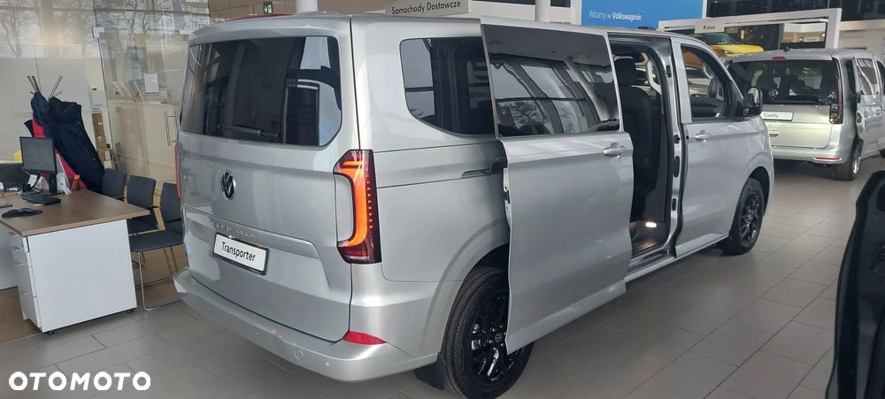 Volkswagen Caravelle - 4