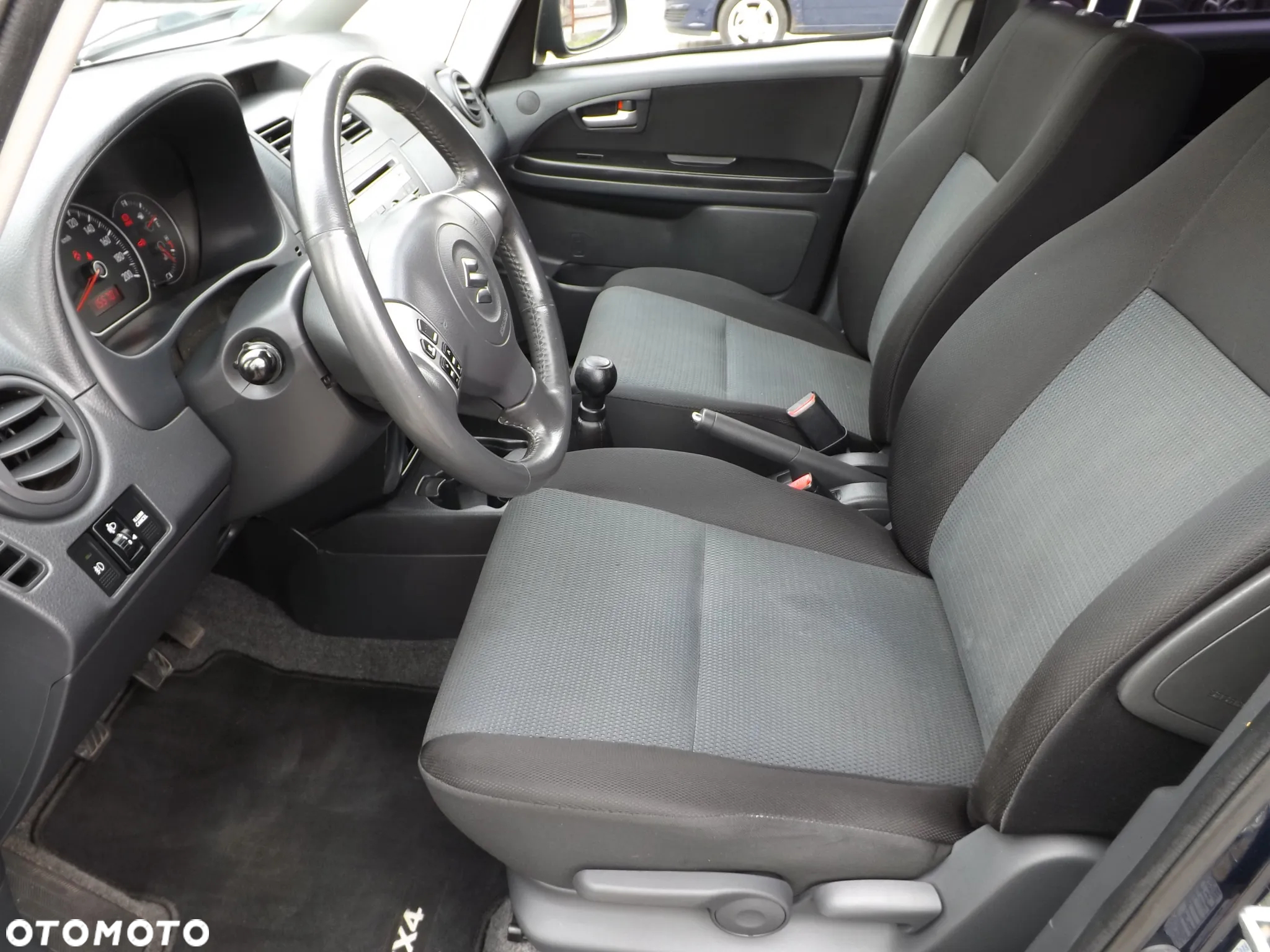 Suzuki SX4 1.6 VVT Comfort - 8