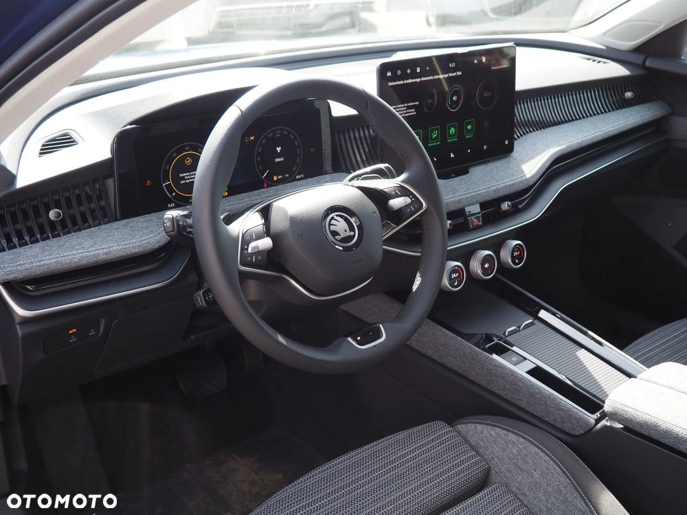 Skoda Superb 2.0 TDI SCR 4x4 Drive DSG - 6