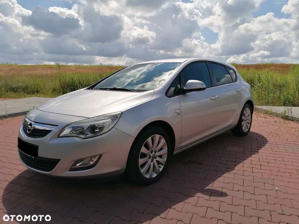 Opel Astra 1.4 Turbo 150 Jahre - 6