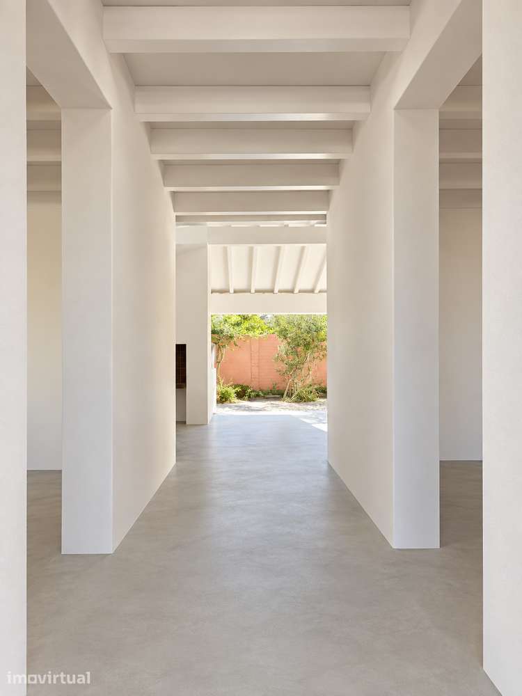 Moradia T2+1 com piscina no centro da Golegã - Grande imagem: 5/11