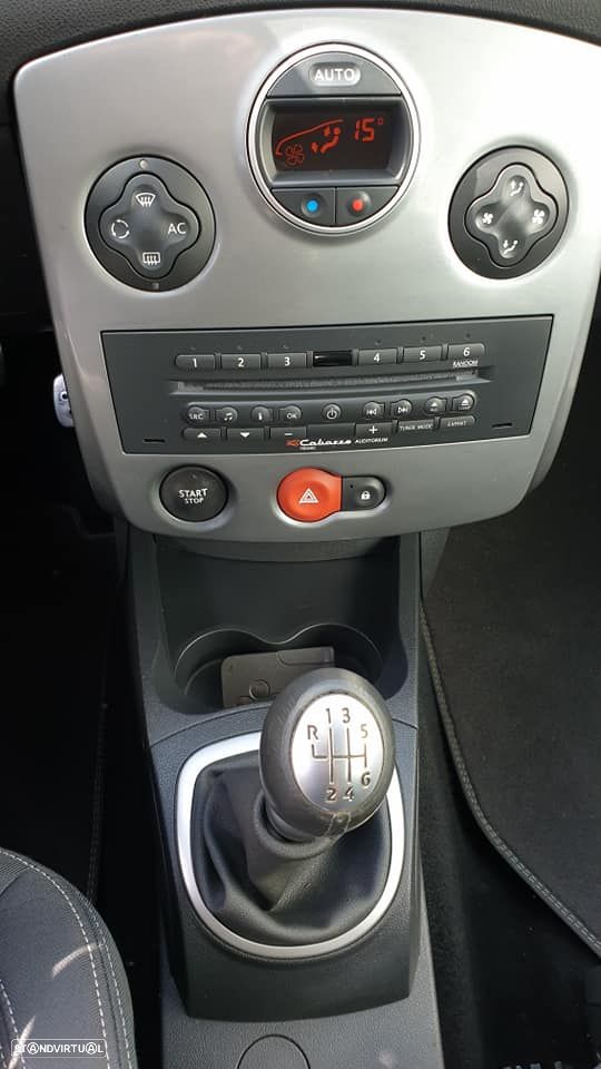 Renault Clio 2.0 16V Sport - 23