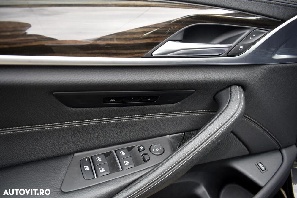 BMW Seria 5 520d Efficient Dynamics Edition Aut. Luxury Line - 33