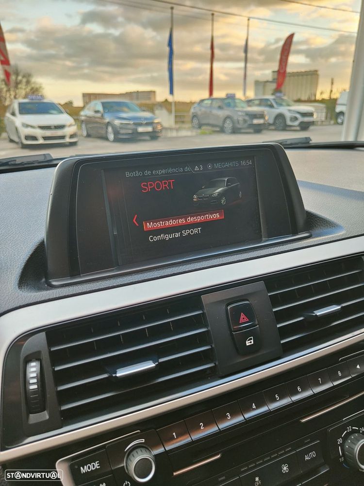 BMW 116 d Advantage Auto - 37