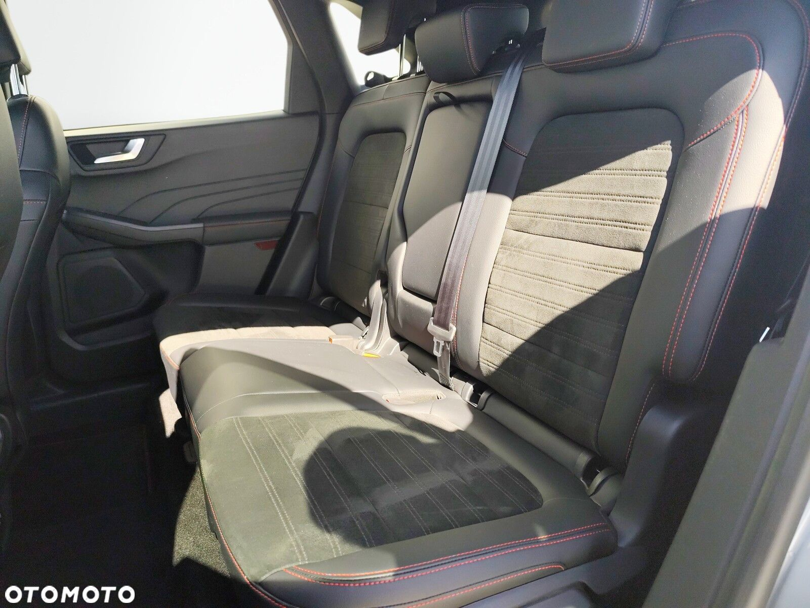 Ford Kuga - 14