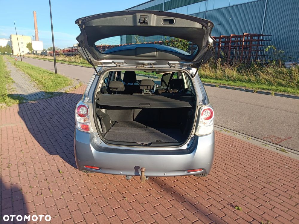 Toyota Verso 2.0 D-4D - 9