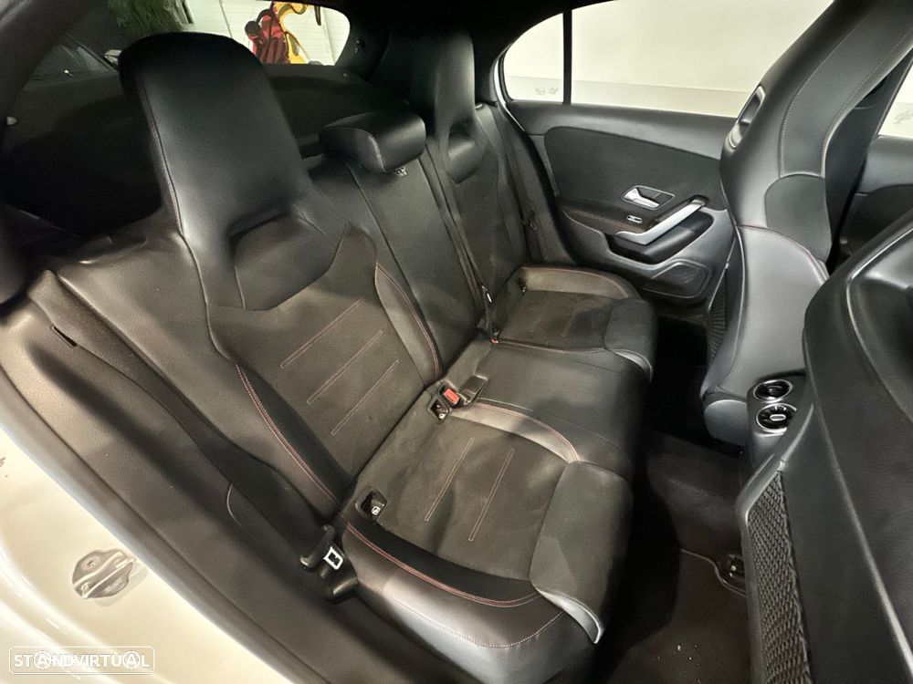 Mercedes-Benz A 180 d AMG Line Aut. - 31