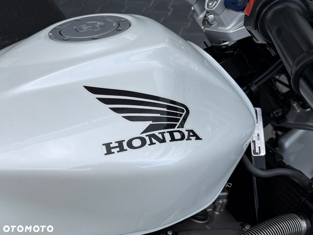 Honda Hornet - 37