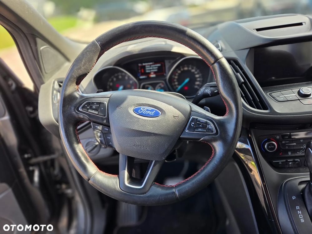 Ford Kuga 1.5 EcoBoost 4x4 ST-Line - 28