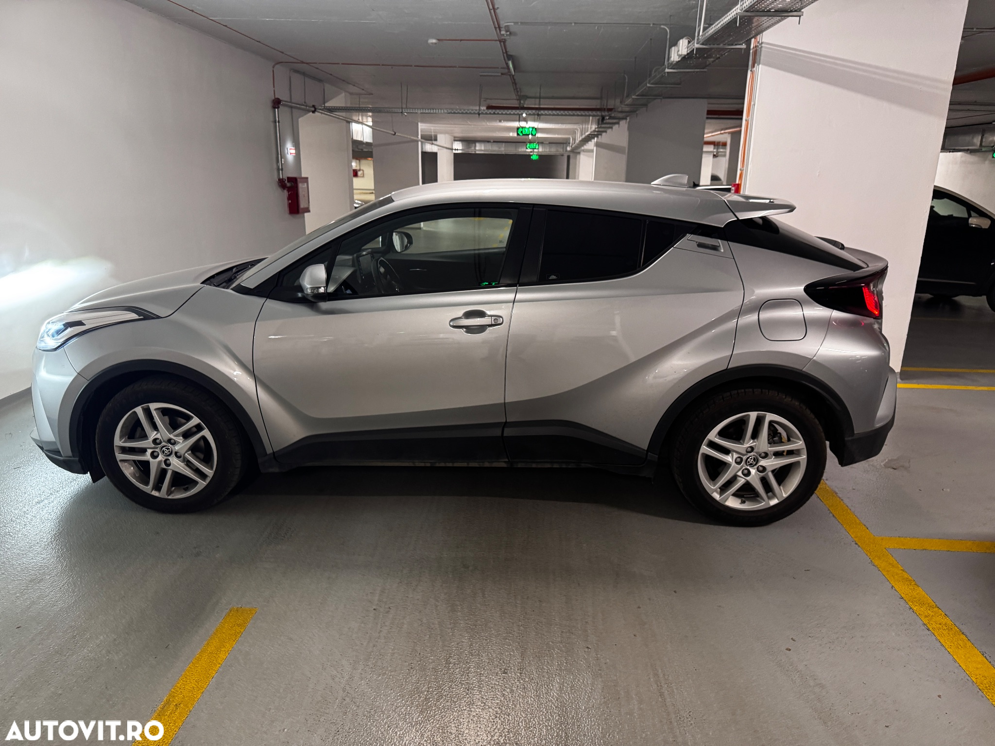 Toyota C-HR 1.8 HSD 122 CP 4x2 CVT Style - 9