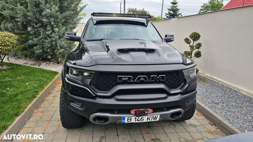 Dodge RAM - 4