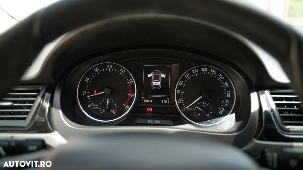 Skoda RAPID - 5