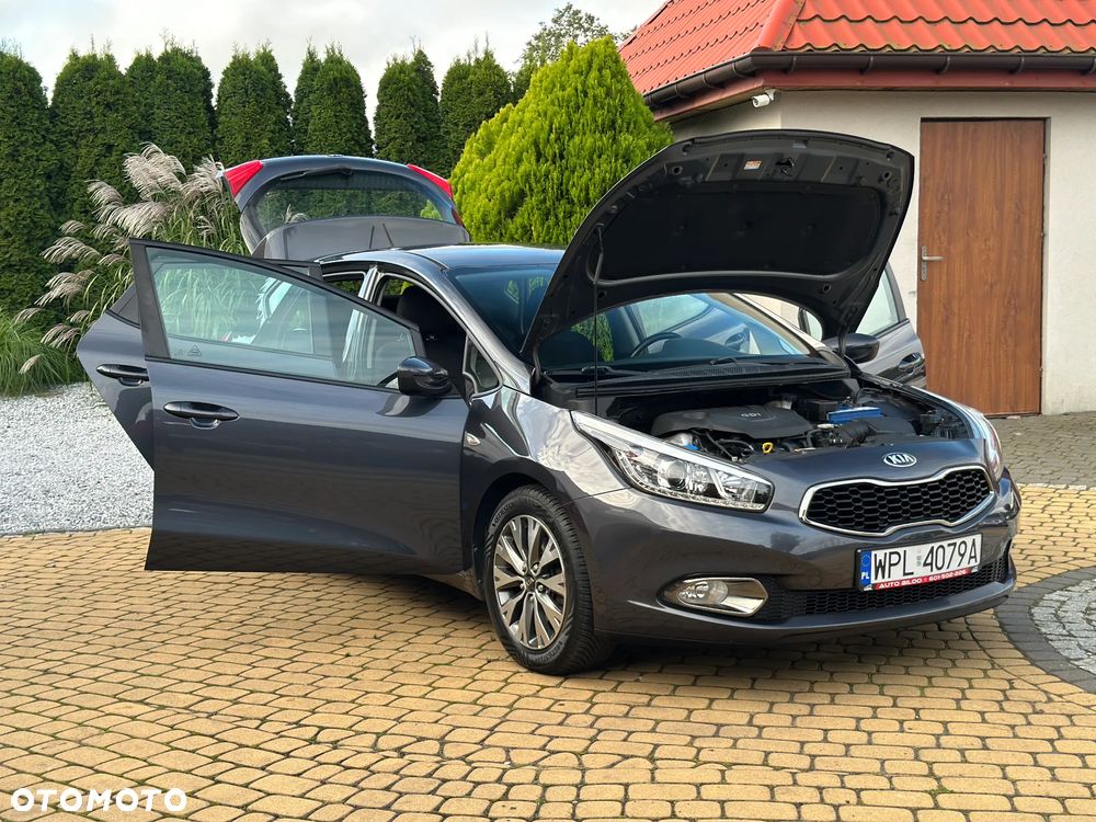 Kia Ceed Cee'd 1.6 GDI XL - 28