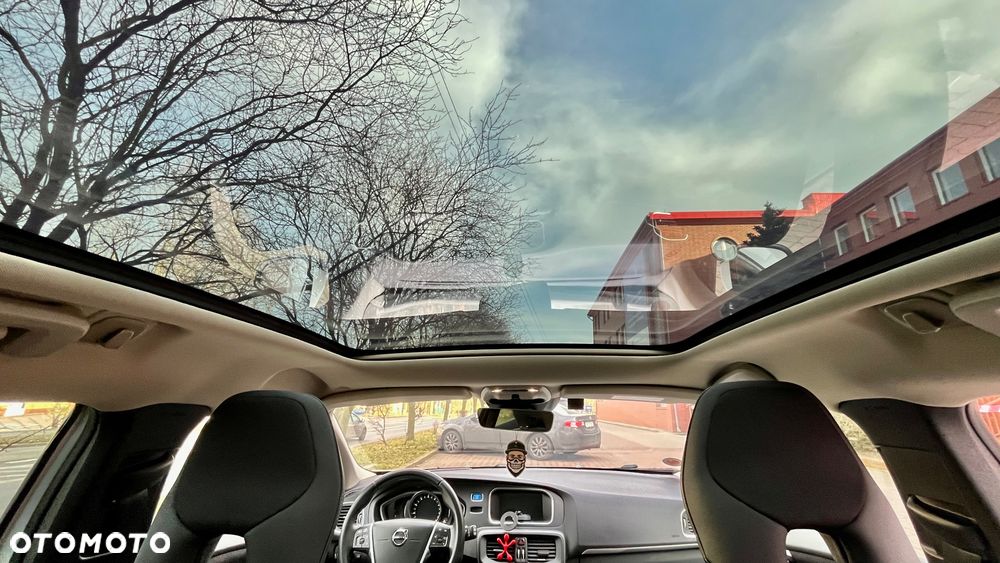 Volvo V40 T3 Momentum - 9