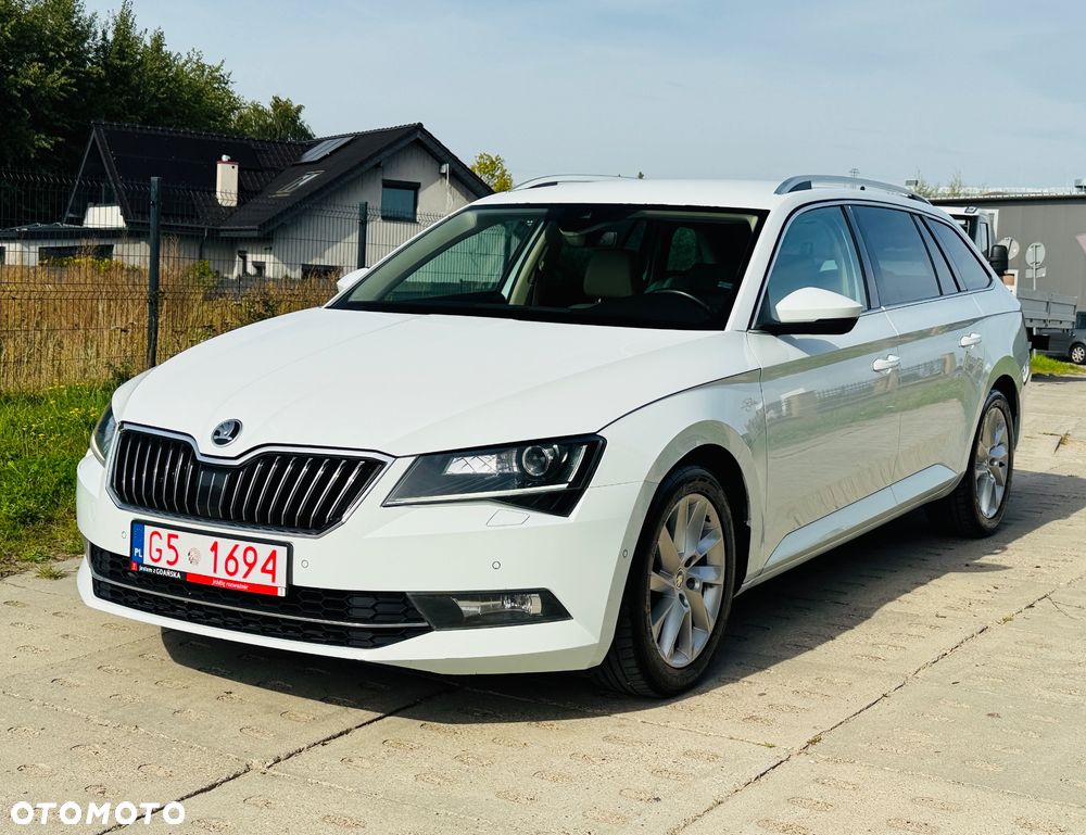 Skoda Superb 2.0 TDI 4x4 L&K DSG - 2