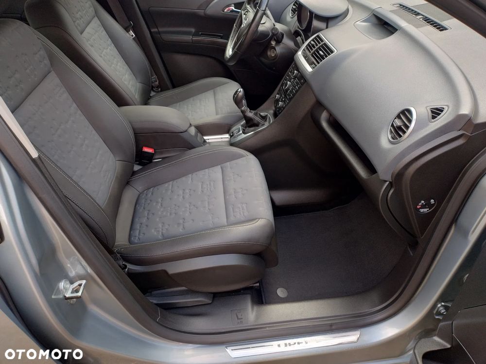 Opel Meriva 1.4 T Cosmo - 18