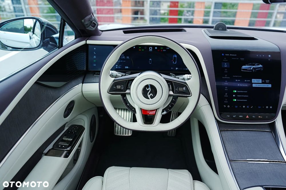 BYD Yangwang U7 - 19