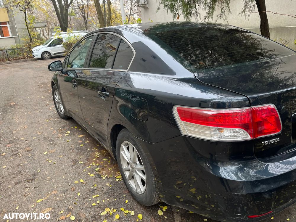 Toyota Avensis 2.0 D-4D - 6