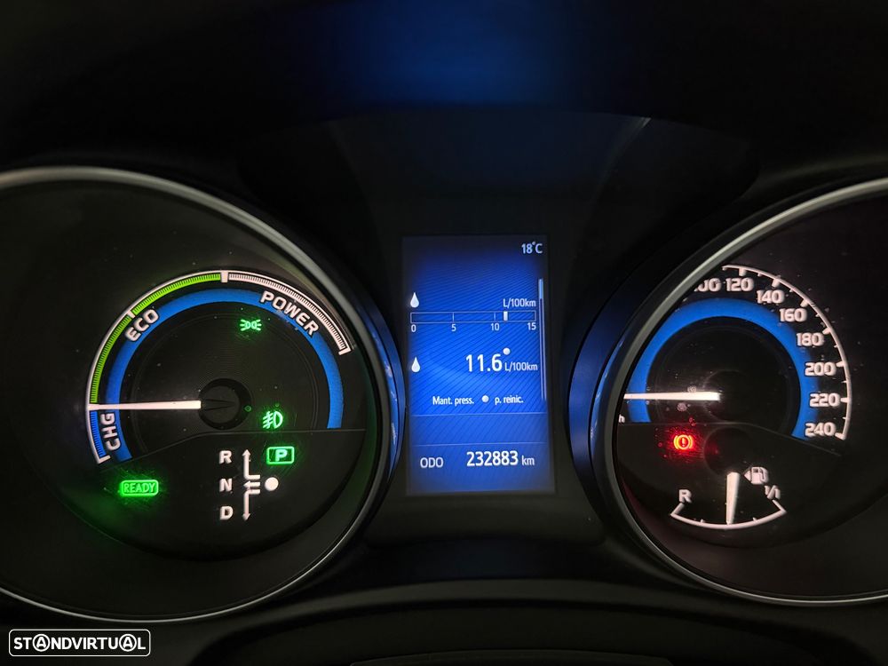 Toyota Auris Touring Sports 1.8 HSD Comfort+P.Sport - 23