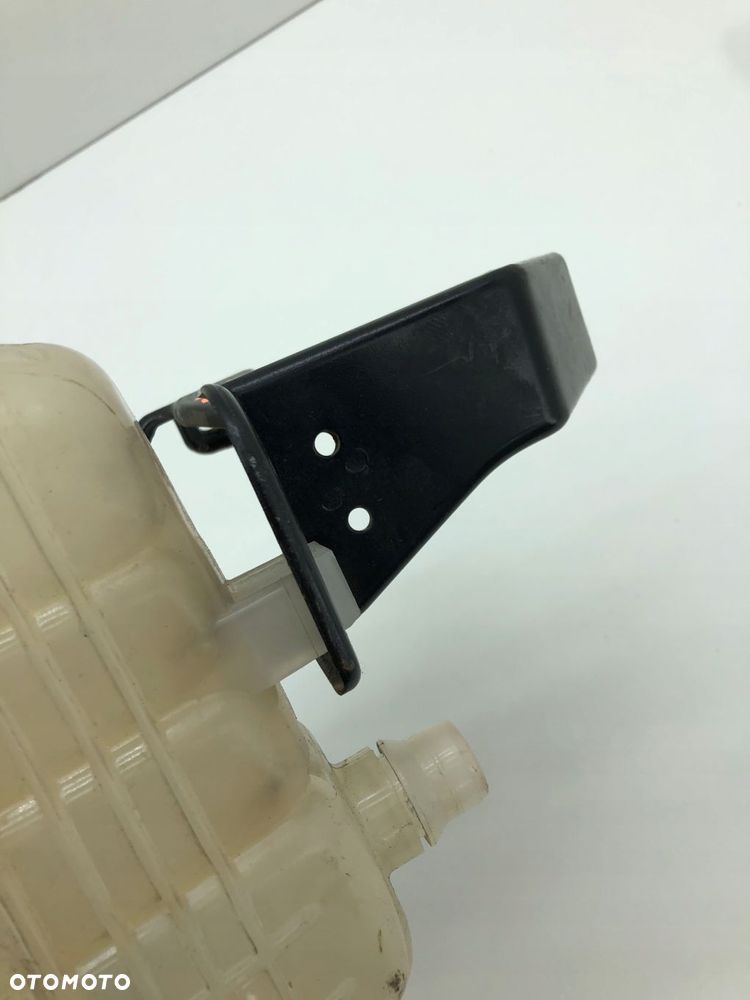 OPEL CORSA E ZBIORNIK WYRÓWNAWCZY 13367950 - 4