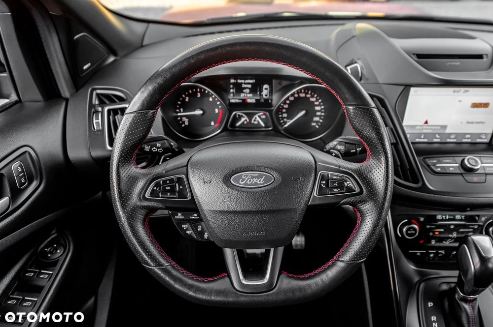 Ford Kuga 2.0 TDCi 4x4 ST-Line - 24