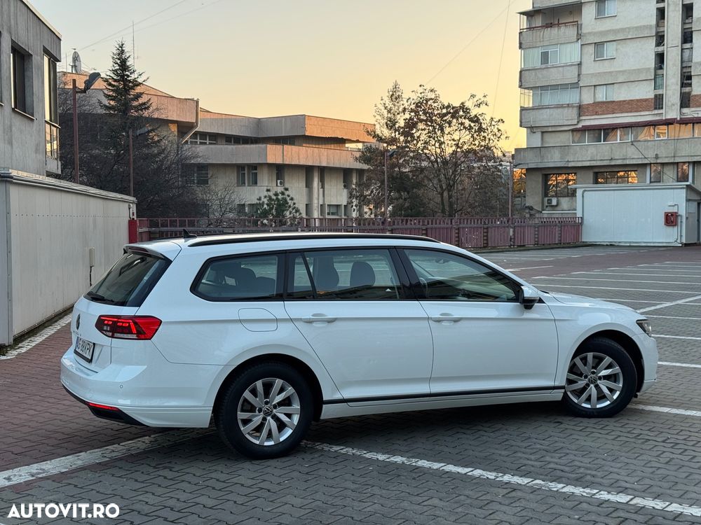 Volkswagen Passat Variant 2.0 TDI SCR DSG - 10