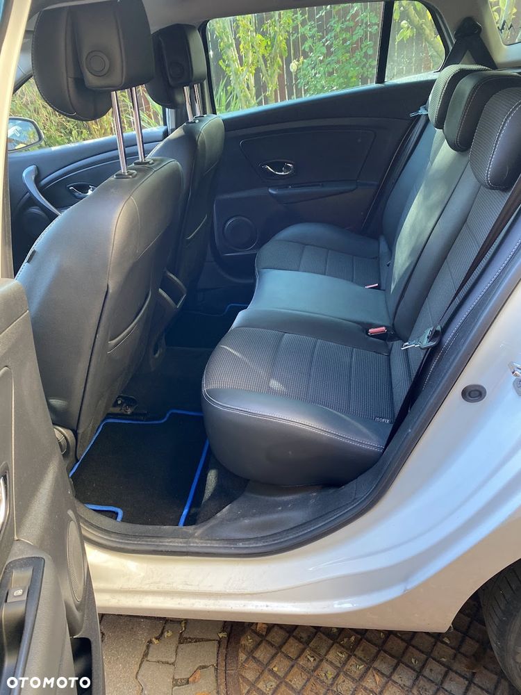 Renault Megane ENERGY TCe 115 Start & Stop Bose Edition - 15