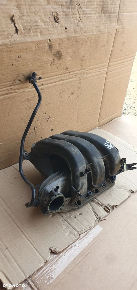 Kolektor ssący VW UP 1.0 MPI 04C133201H 04C133223H - 3